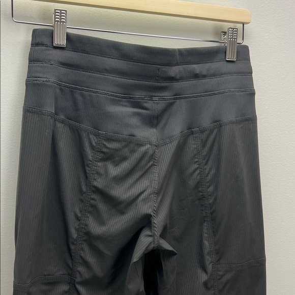 Lululemon Dance Studio Mid Rise Pant Gray Stripe Womens Size 4 Like New - Picture 7 of 9